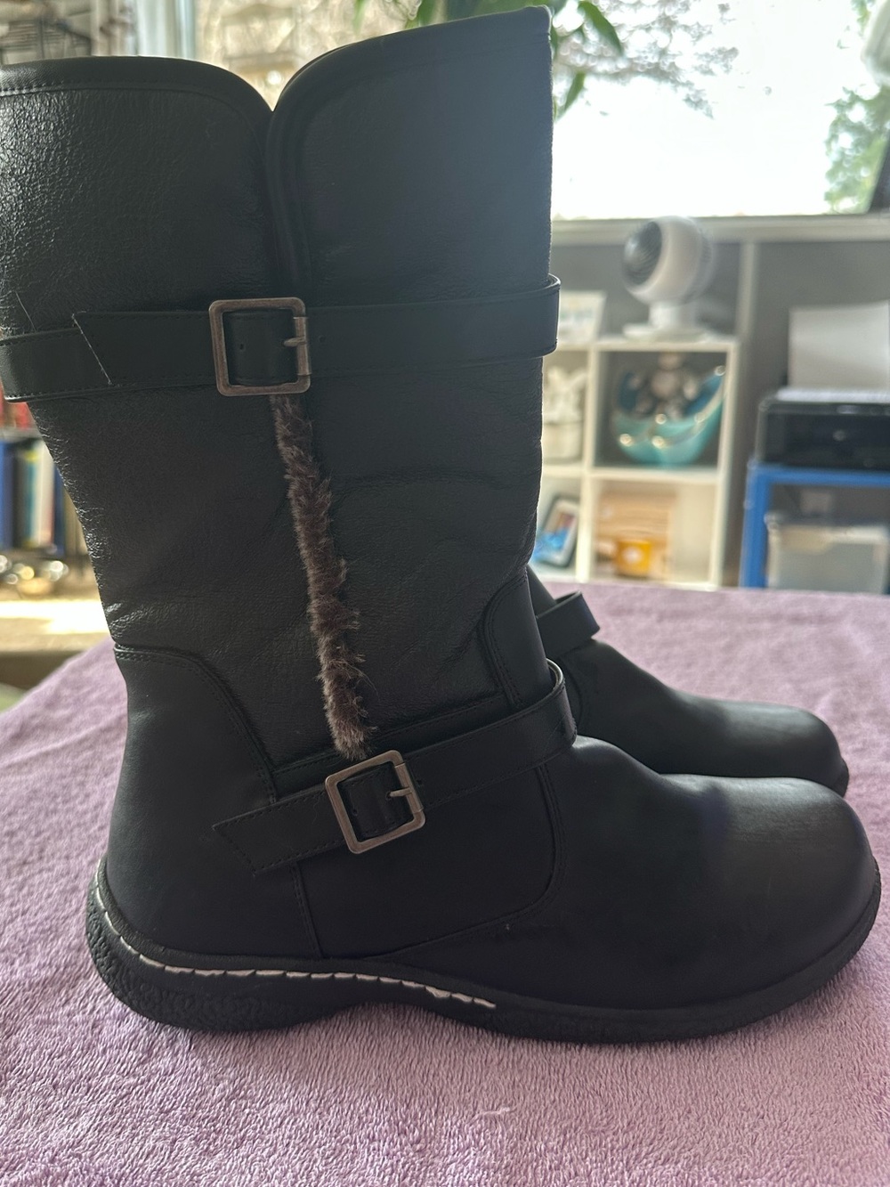 Women's Black Faux-Fur Trim Buckle Mid-Calf Boots